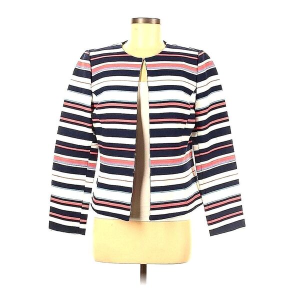 Tahari   - Picture 1 of 4